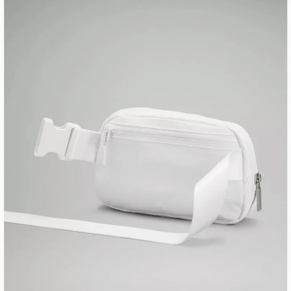 NWT LULULEMON WHITE BELT BAG - Picture 4 of 7